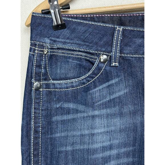 Wrangler Jeans Women’s 9/10x30 Blue Denim Bootcut Premium Patch Low Rise Cotton - Picture 5 of 15